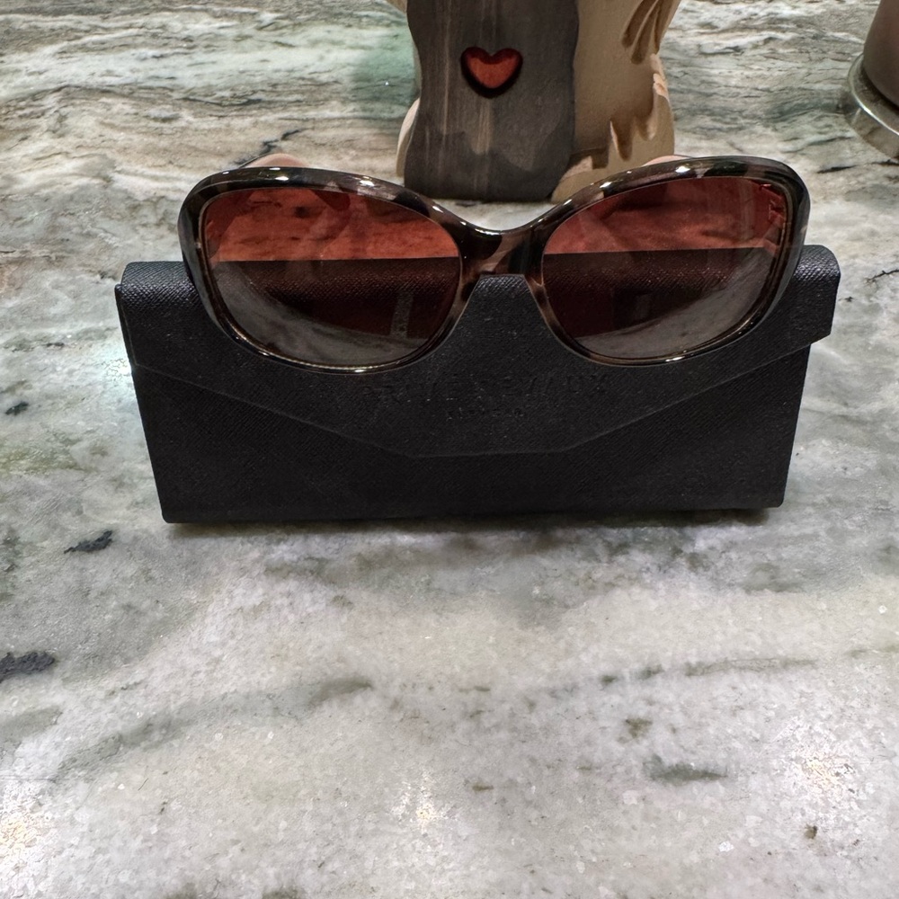Elegant Black Sunglasses with Case